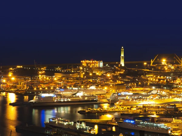 Vista desde el puerto de Génova — Foto de Stock