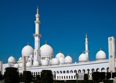 Sheikh Zayed mosque in Abu Dhabi clipart