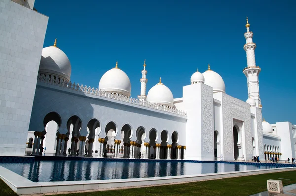 Sjeik Zayed moskee in Abu Dhabi — Stockfoto