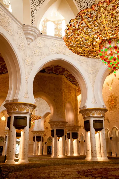 Mezquita Sheikh Zayed dentro —  Fotos de Stock