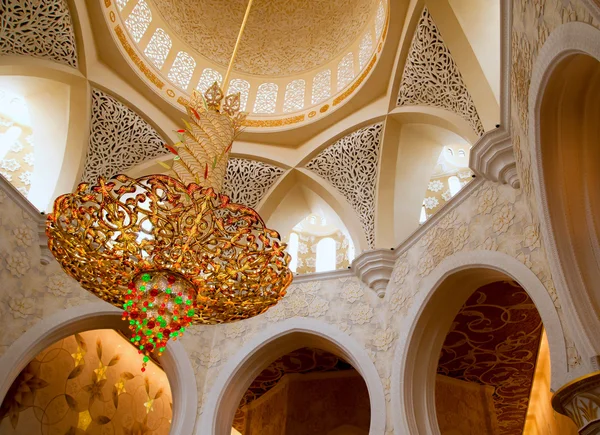 Мечеть шейха Заєда всередині — стокове фото