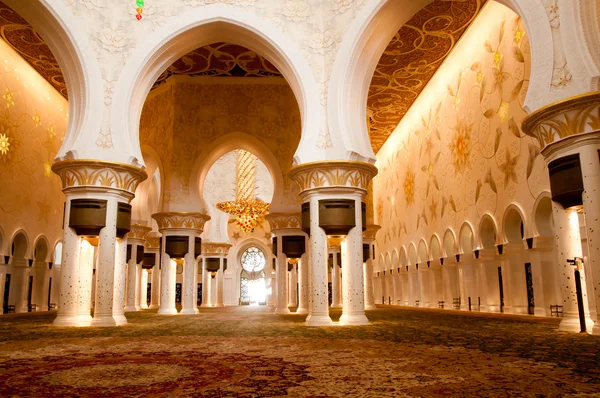 Sheikh zayed moskee binnen — Stockfoto