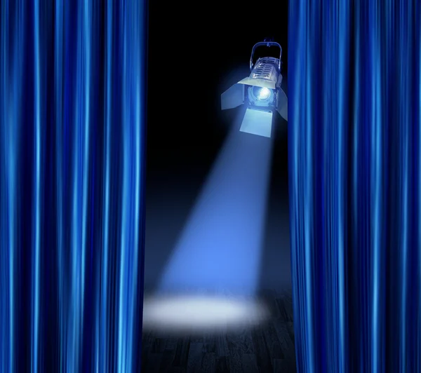 Palco holofotes cortinas azuis — Fotografia de Stock