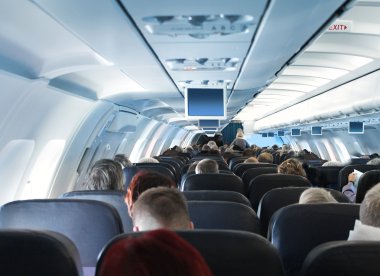 yolcular uçağın kabin iç