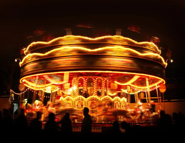 Snurrande karusell lampor — Stockfoto