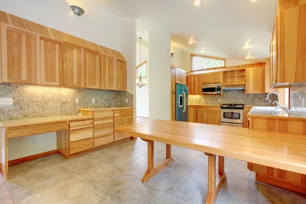 Large birch custom home kitchen interior — Stock Photo, Image