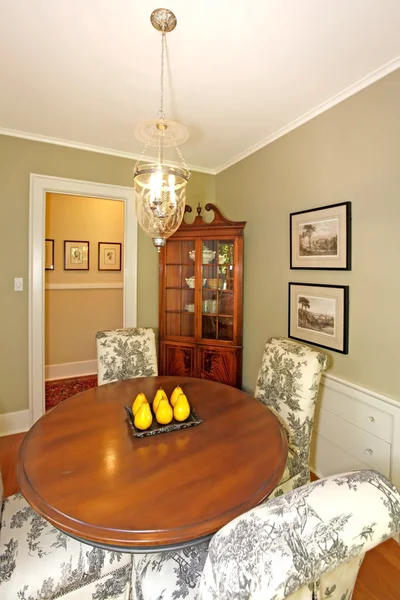 Cute small antique luxury dining room — Stock Photo, Image