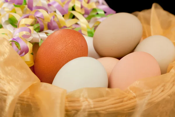 Αυγά με κορδέλες — Φωτογραφία Αρχείου
