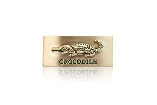 Крокодиловая металлическая пряжка . — стоковое фото