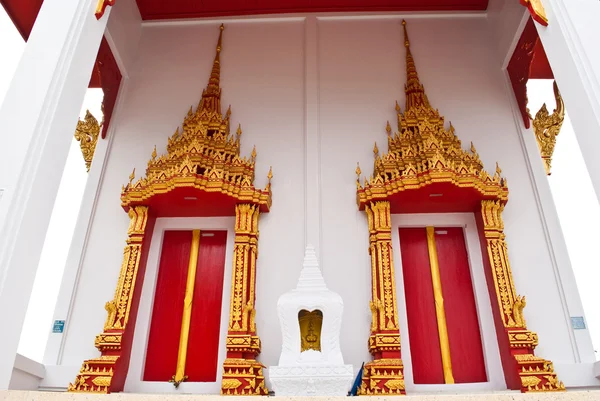 Tajlandii świątyni drzwi. — Zdjęcie stockowe