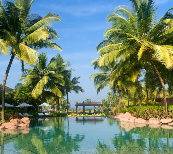 Luxuoso resort tropical Imagens Royalty-Free