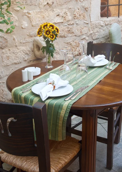 Restaurant méditerranéen traditionnel — Photo