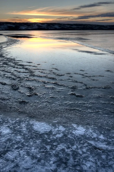 Formación de hielo en el lago — Foto de Stock
