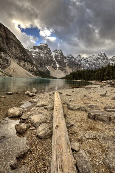 Morraine järvi Alberta — kuvapankkivalokuva