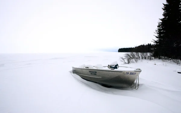 Zimní rybářské lodi — Stock fotografie