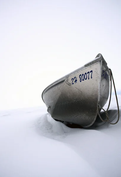 Fiske båt vinter — Stockfoto