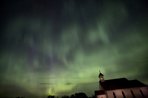 Tournage nocturne Northern Lights Country Church — Photo