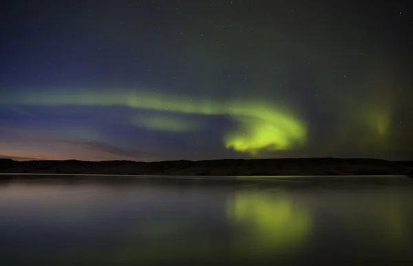 晚上拍摄北极光 — 图库照片
