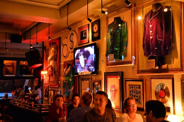 Binnen het hard rock café Londen — Stockfoto