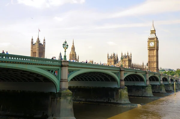 London Bridge, the Big Ben and the Houses of Parliament — Stock Photo, Image