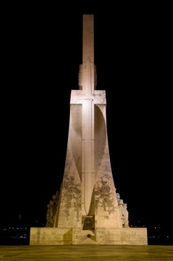 Padrão dos Descobrimentos by night