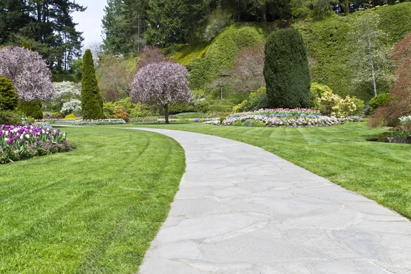 Long Garden Pathway — Stock Photo, Image