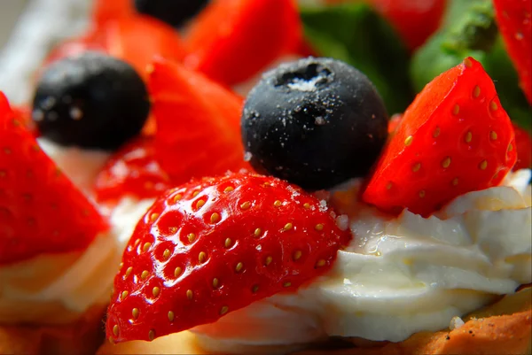 Dessert with fresh berries with cream — Stock Photo, Image