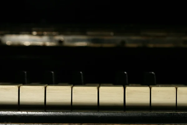 Tocando piano — Foto de Stock