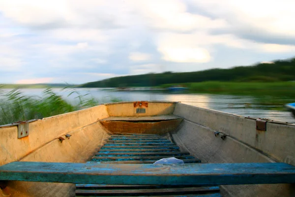 Моторная лодка — стоковое фото
