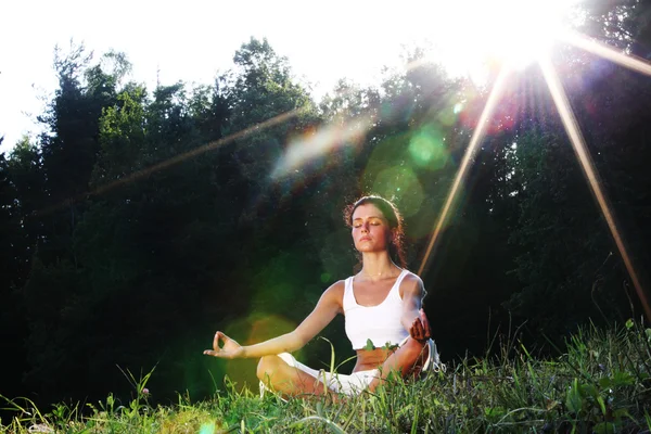 Lotus yoga gündoğumu — Stok fotoğraf