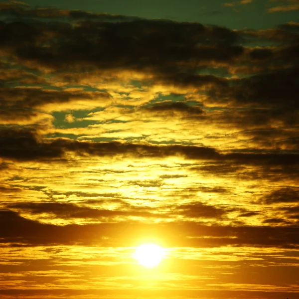 Схід сонця небо — стокове фото