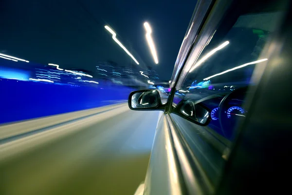 Gece araba sürücü — Stok fotoğraf