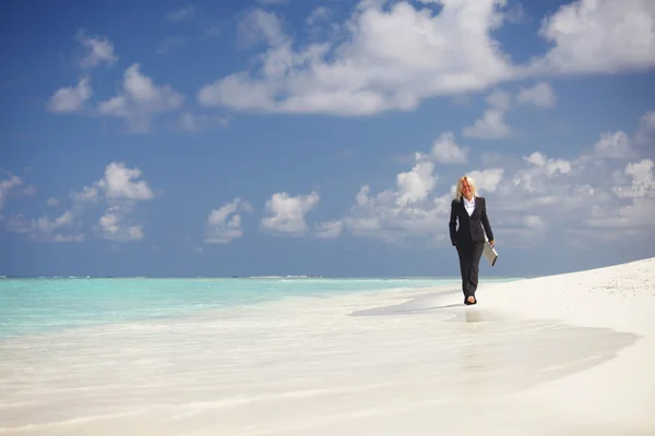 stock image Business woman on the ocean coast