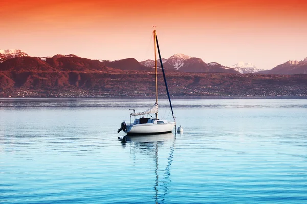 Jacht auf dem Genfer See — Stockfoto
