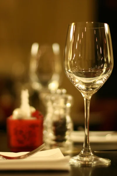 Glas vin i restaurangen — Stockfoto