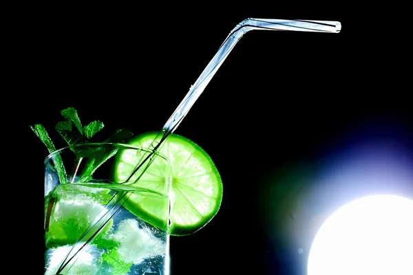 Mojito su nero — Foto Stock