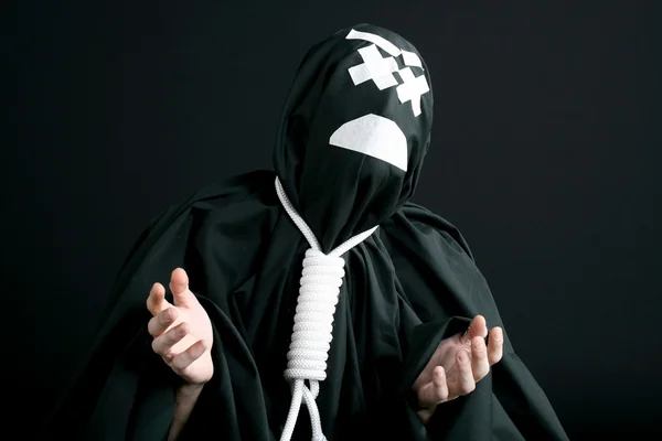 Schwarze Pantomime mit Seil am Hals — Stockfoto