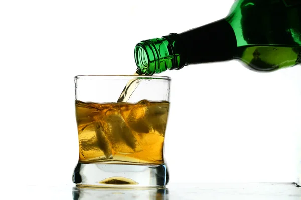 Whisky salpicadura —  Fotos de Stock
