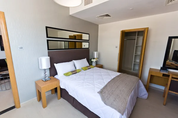 現代アパート - のインテリア ベッドルーム — ストック写真
