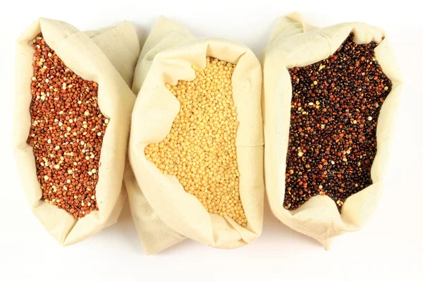 Bio-Quinoa. lizenzfreie Stockbilder