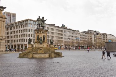 Rossmarkt square statue clipart