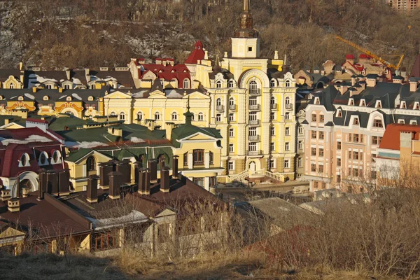 Kolorowe dachy w Kijów, Ukraina — Zdjęcie stockowe