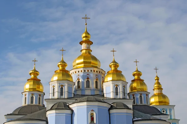 Свято-Михайловский золотокупольный монастырь в Киеве, Украина — стоковое фото