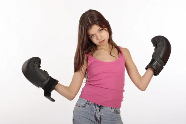Beautiful young teen girl boxing — Stock Photo, Image