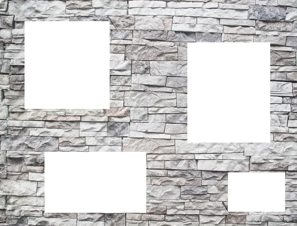 Een stenen muur met witte windows — Stockfoto