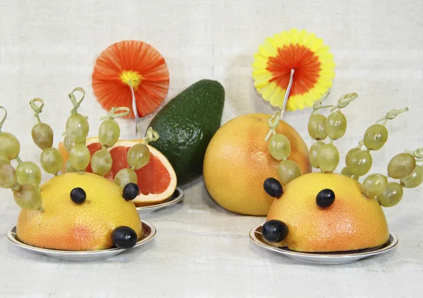 Ridiculous hedgehogs from fruit — Stock Photo, Image