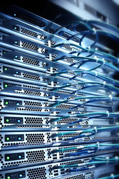 Server und Kabel — Stockfoto