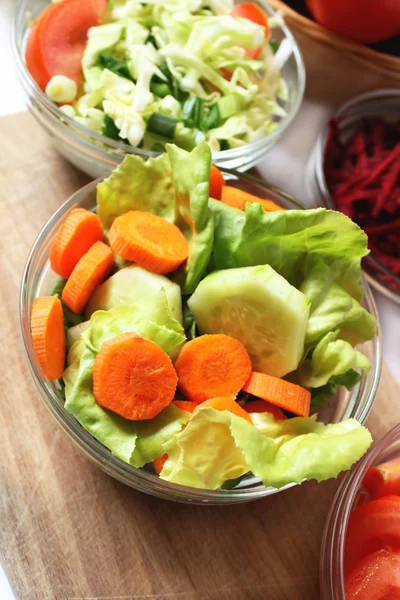 Carrots and cucumbers salad — Stock Photo, Image