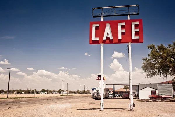 Kawiarnia znak przy zabytkowej trasie 66 w Teksasie. — Zdjęcie stockowe