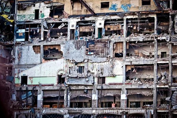 Εγκαταλελειμμένο εμπορικό κτίριο στο Ντιτρόιτ — Φωτογραφία Αρχείου